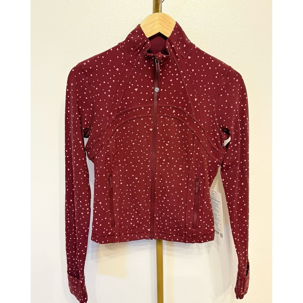 Lululemon Define Cropped Jacket Nulu - Burgundy Scattered Dot/ Hearts size 8 NWT